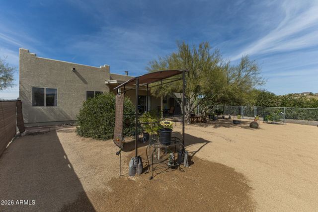 50019 N 23RD Avenue, New River, AZ 85087