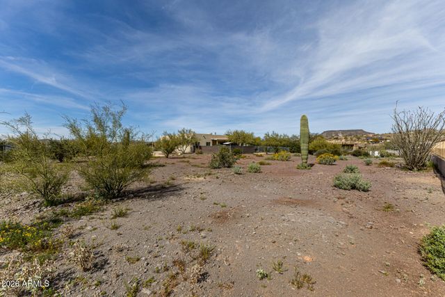 50019 N 23RD Avenue, New River, AZ 85087
