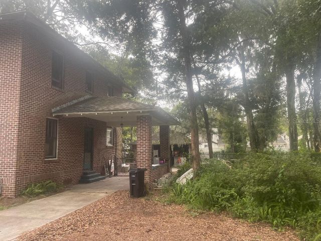 635 NE 9TH AVENUE, Gainesville, FL 32601