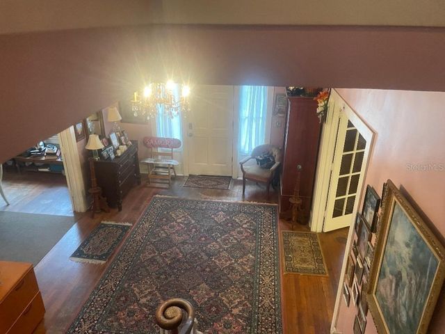 635 NE 9TH AVENUE, Gainesville, FL 32601