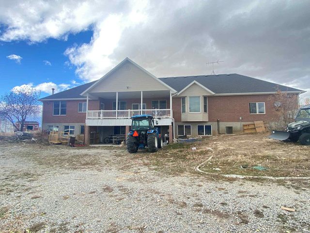 6890 E 17250 N, Mt Pleasant, UT 84647