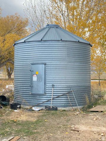 6890 E 17250 N, Mt Pleasant, UT 84647