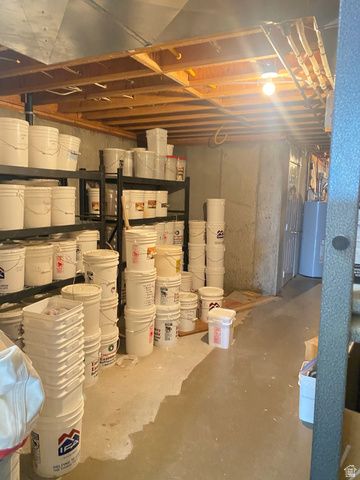 6890 E 17250 N, Mt Pleasant, UT 84647