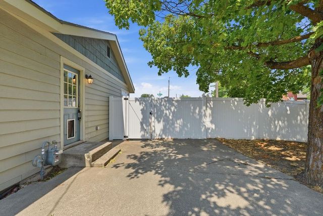 2603 W Rowan Ave, Spokane, WA 99205