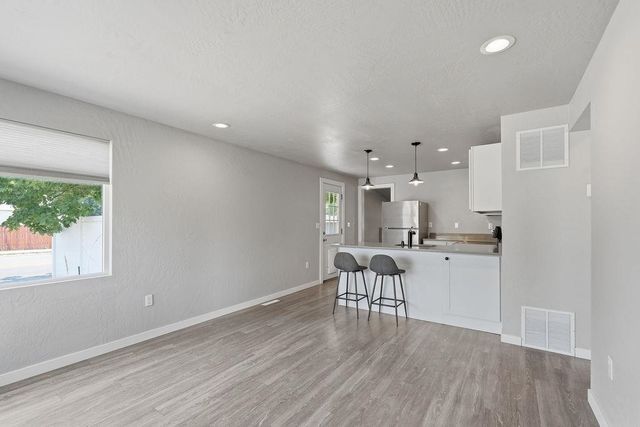 2603 W Rowan Ave, Spokane, WA 99205