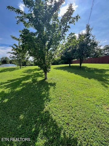 1459 old middlesboro Hwy, Lafollette, TN 37766