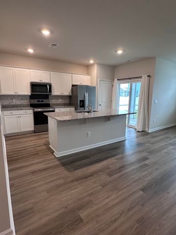 5175 Yellowstone Dr., Conway, SC 29526