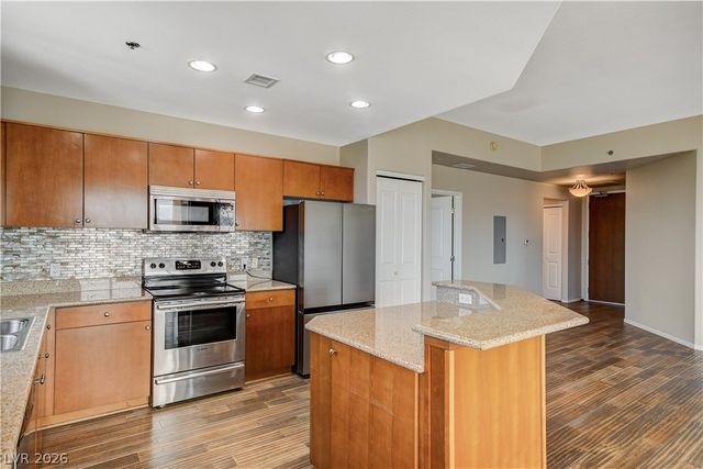 8255 Las Vegas Boulevard 1322, Las Vegas, NV 89123