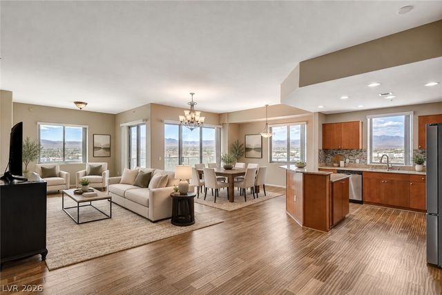 8255 Las Vegas Boulevard 1322, Las Vegas, NV 89123