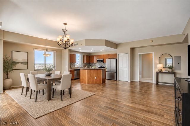 8255 Las Vegas Boulevard 1322, Las Vegas, NV 89123