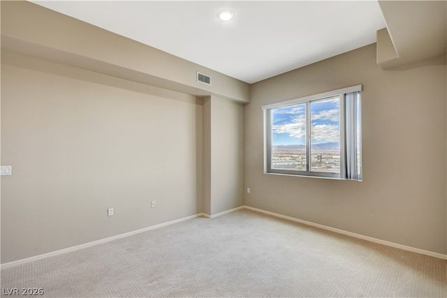 8255 Las Vegas Boulevard 1322, Las Vegas, NV 89123