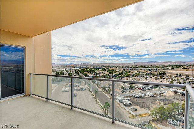 8255 Las Vegas Boulevard 1322, Las Vegas, NV 89123