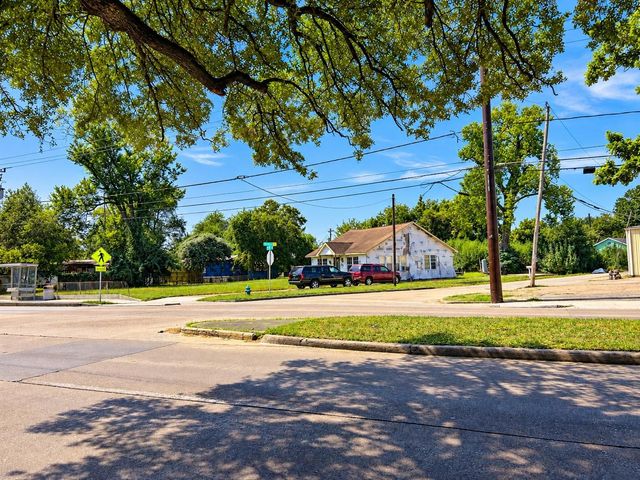 7713 Airline Drive, Houston, TX 77037