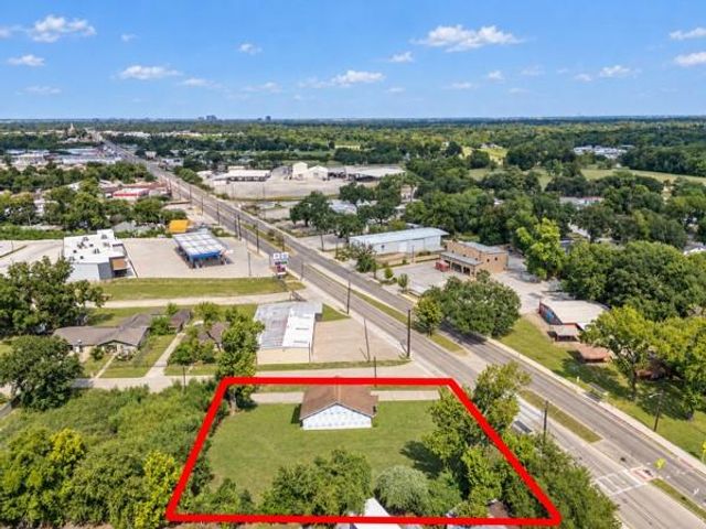 7713 Airline Drive, Houston, TX 77037