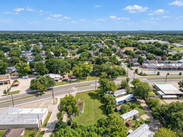 7713 Airline Drive, Houston, TX 77037