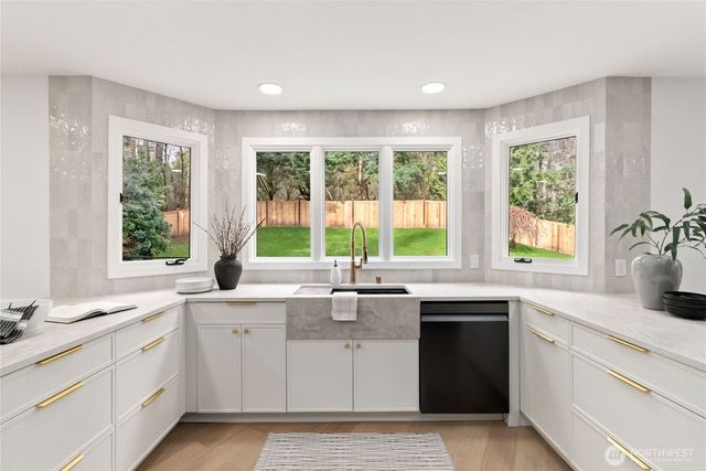 19108 NE 143rd Place, Woodinville, WA 98077