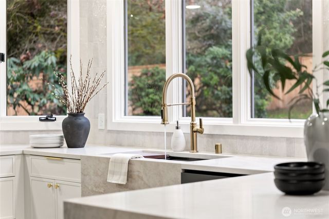 19108 NE 143rd Place, Woodinville, WA 98077