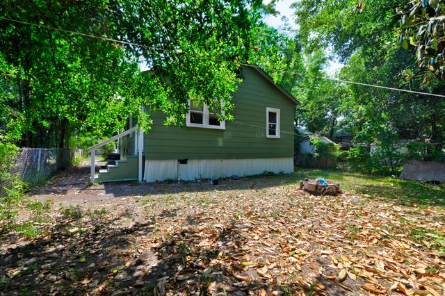 3426 Navajo Street A & B, North Charleston, SC 29405