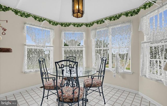 1406 BENTLEY DR, Warrington, PA 18976