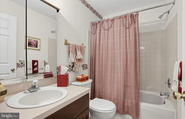 1406 BENTLEY DR, Warrington, PA 18976
