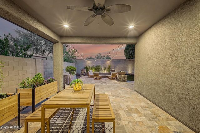 10781 W SADDLEHORN Road, Peoria, AZ 85383