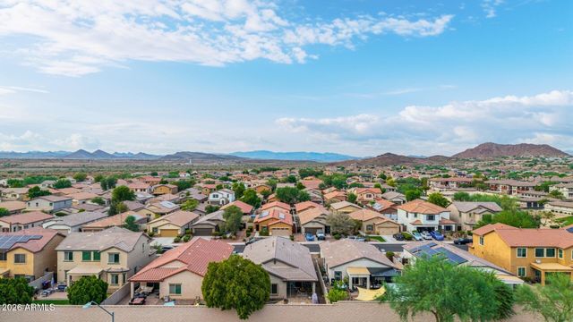 10781 W SADDLEHORN Road, Peoria, AZ 85383