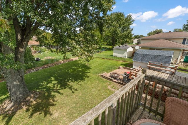 4076a Bush Hill Court, Crown Point, IN 46307