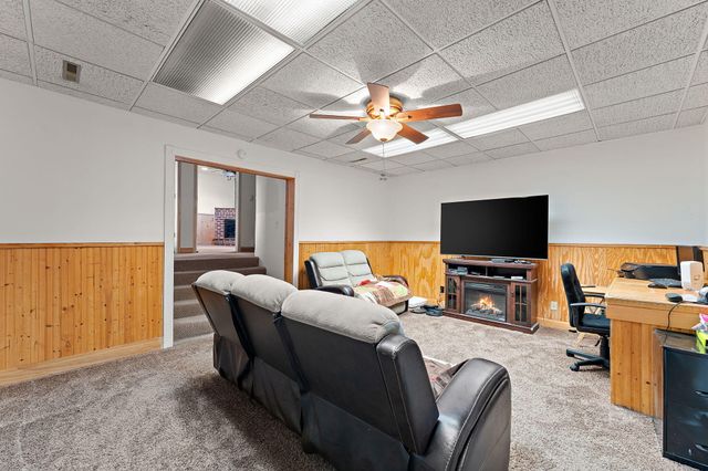 4076a Bush Hill Court, Crown Point, IN 46307