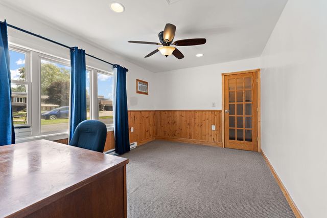 4076a Bush Hill Court, Crown Point, IN 46307