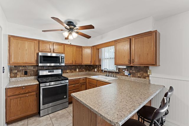 4076a Bush Hill Court, Crown Point, IN 46307