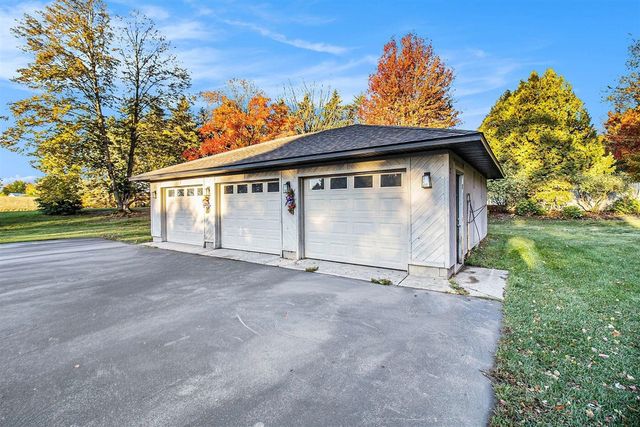 2790 W Tyler Road, Hart, MI 49420