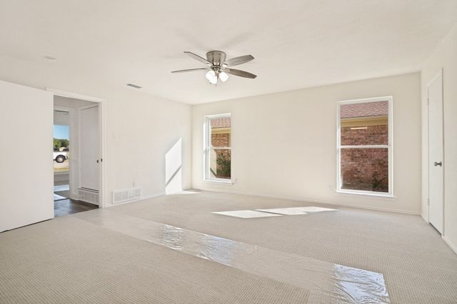 622 Grinnell Drive, Garland, TX 75043