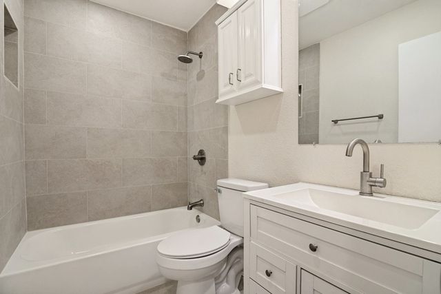 622 Grinnell Drive, Garland, TX 75043