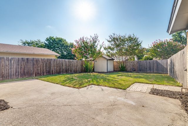 622 Grinnell Drive, Garland, TX 75043