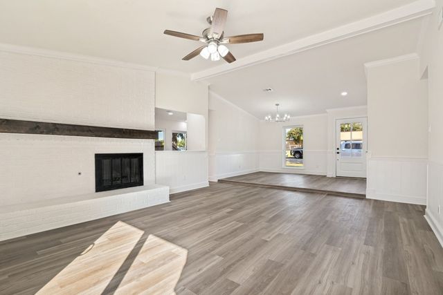 622 Grinnell Drive, Garland, TX 75043
