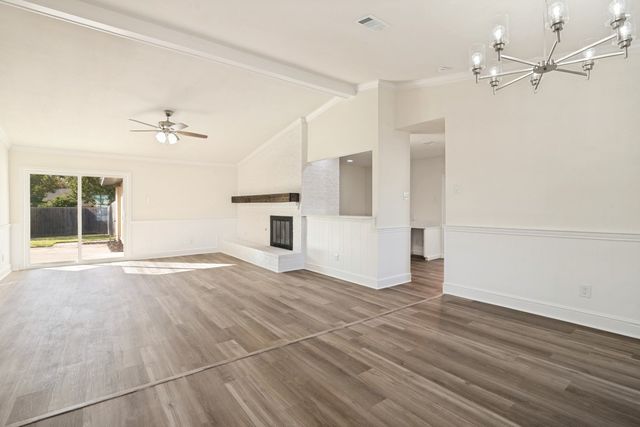 622 Grinnell Drive, Garland, TX 75043