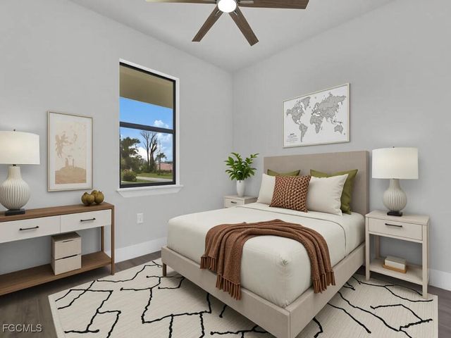 2454 NW 9th TER, Cape Coral, FL 33993