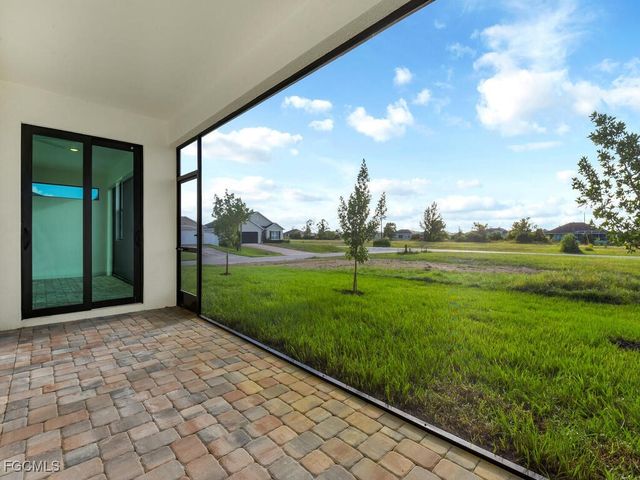 2454 NW 9th TER, Cape Coral, FL 33993