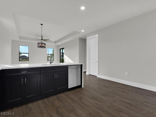 2454 NW 9th TER, Cape Coral, FL 33993