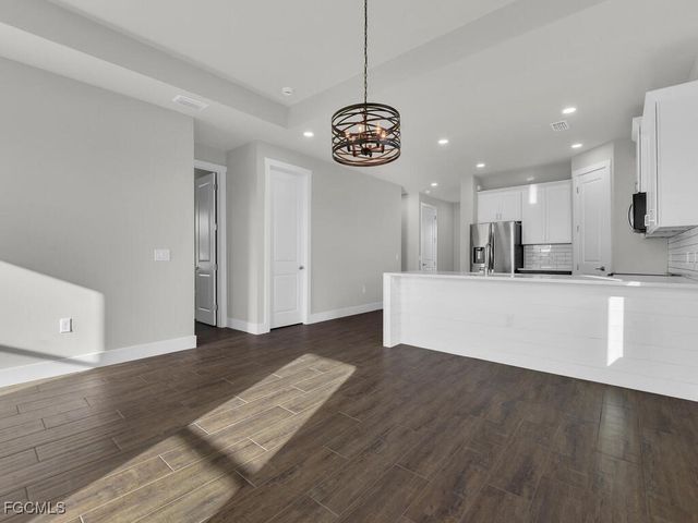 2454 NW 9th TER, Cape Coral, FL 33993