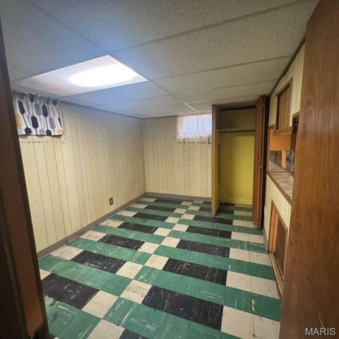 10016 Lakemoor Drive, St Louis, MO 63136