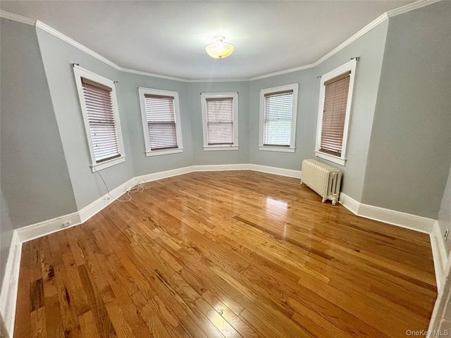 92 Wavecrest Street, Valley Stream, NY 11581