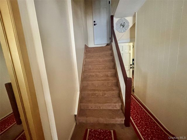 92 Wavecrest Street, Valley Stream, NY 11581