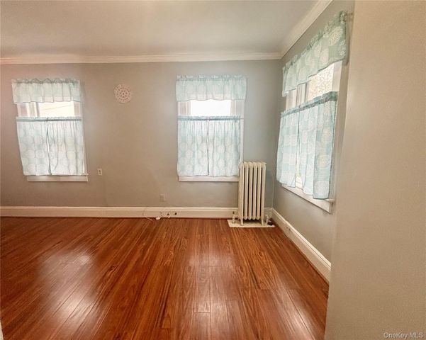 92 Wavecrest Street, Valley Stream, NY 11581