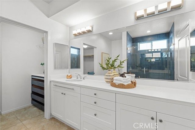 5540 Strand 201, Hawthorne, CA 90250