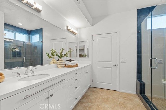 5540 Strand 201, Hawthorne, CA 90250