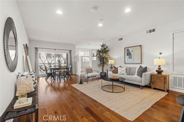 5540 Strand 201, Hawthorne, CA 90250