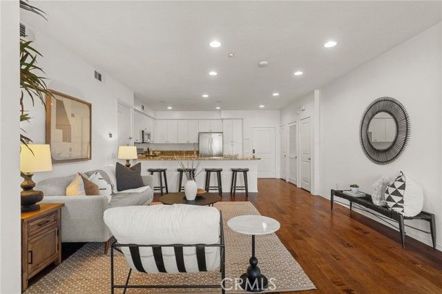 5540 Strand 201, Hawthorne, CA 90250