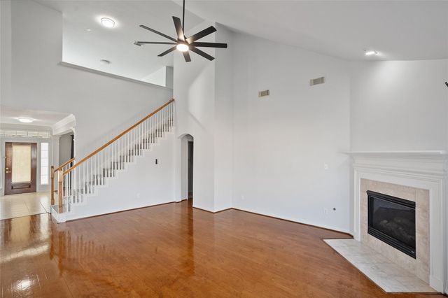 15902 Emerald Briar Lane, Houston, TX 77084