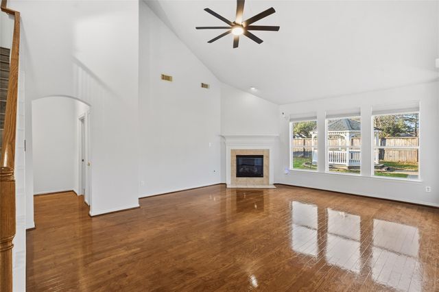 15902 Emerald Briar Lane, Houston, TX 77084